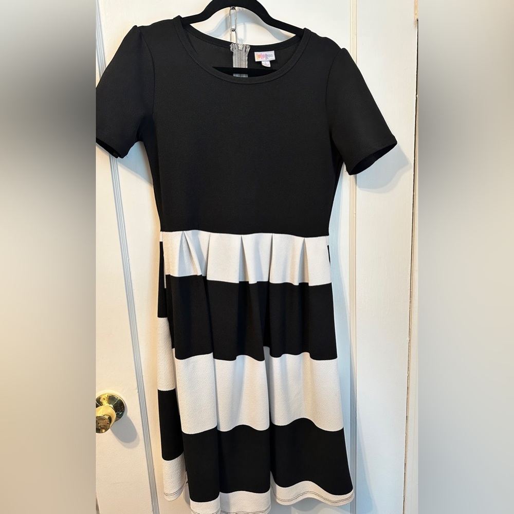 Lularoe Amelia Black Dress